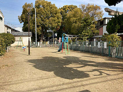 上島町児童遊園 858m