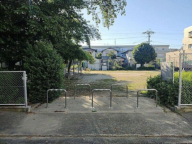 柳瀬公園（約881m）