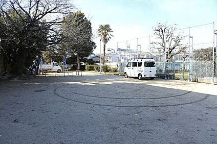 北島公園 866m