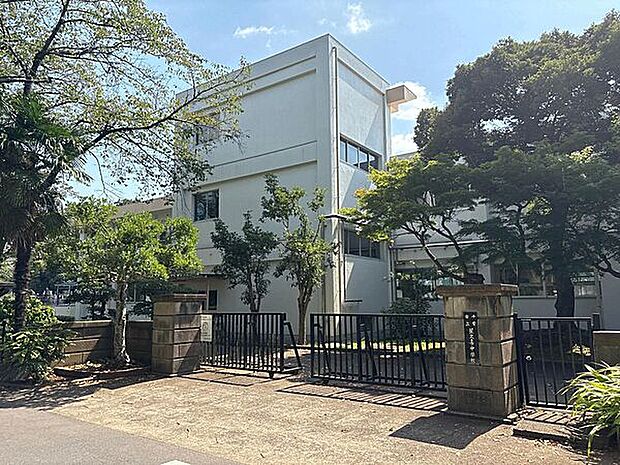 千葉市立星久喜中学校(約1,594m)