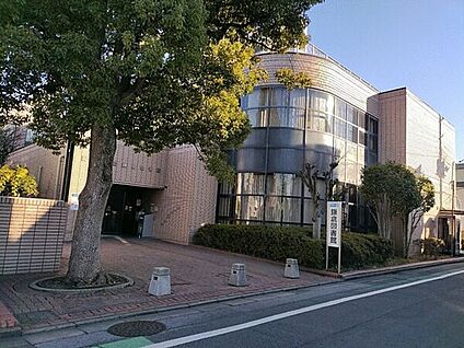 葛飾区立鎌倉図書館 1202m