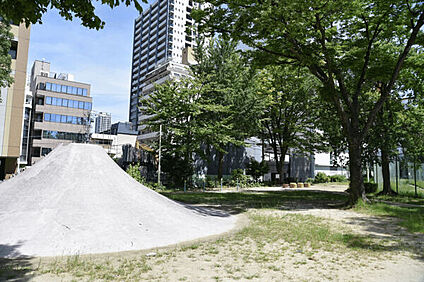 仲ノ町公園 959m