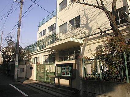 品川区立上神明小学校 225m