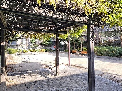 大社坂の上公園 632m