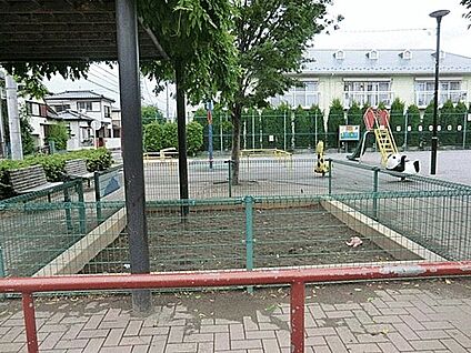 西浦和けやき公園 963m