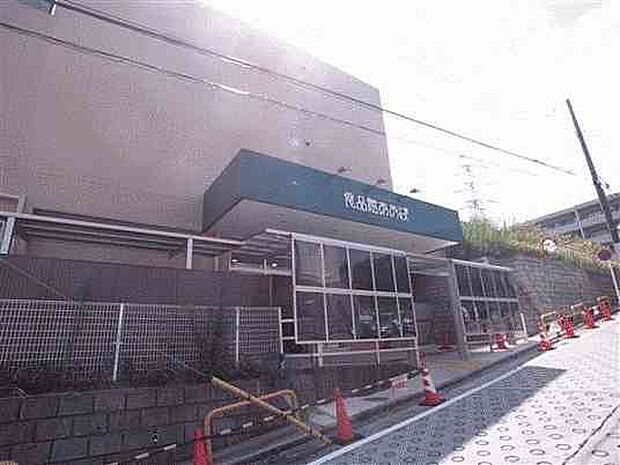 食品館あおば荏田北店(約1,259m)