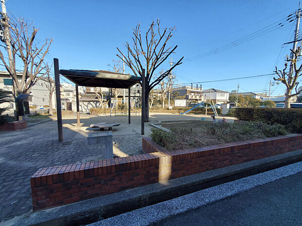 西の口公園（約874m）