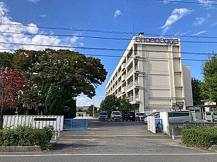越谷市立光陽中学校 1107m