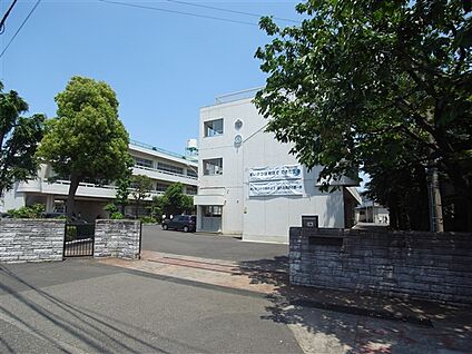 横浜市立菅田中学校 1703m