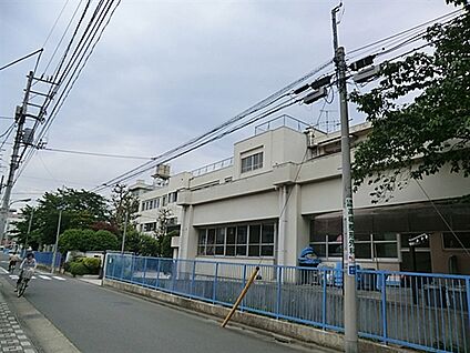 大田区立雪谷中学校 392m