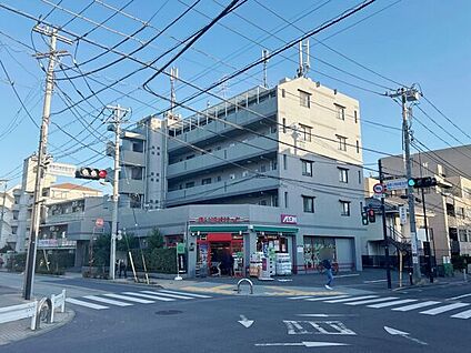 まいばすけっと上用賀1丁目店 890m