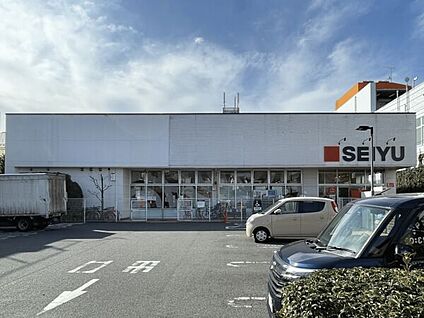 西友高井戸東店 926m
