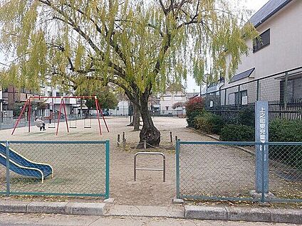 上之町東児童遊園 559m