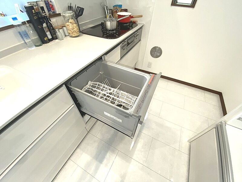 食洗機付きシステムキッチン