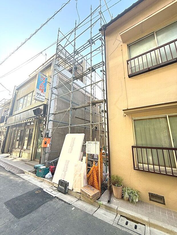 【現地写真】都心へのアクセス良好な好立地ながら落ち着いた住環境です。【2025年12月撮影】