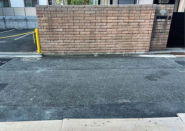 【前面道路】※2024年10月撮影