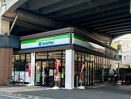 ファミリーマート 石神井公園駅西店 220ｍ(徒歩3分)