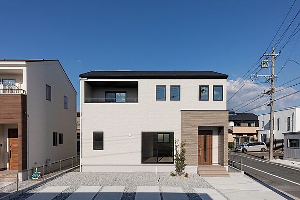 【乾太くん付き】たっぷり収納の4LDK。 / 美薗中央公園駅徒歩約11分！駅・学校近くで通学便利な環境です♪