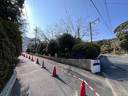 鷲津小学校 1600m(徒歩約20分)