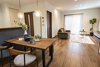 【当社施工例/リビング】