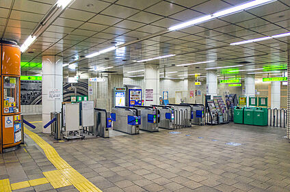 神戸市営地下鉄「長田」駅 1200～1270ｍ(徒歩15～16分)