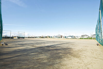 南部地域公共広場 350m～380m(徒歩5分)