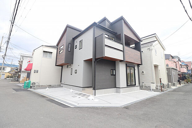 前面道路含む現地写真　