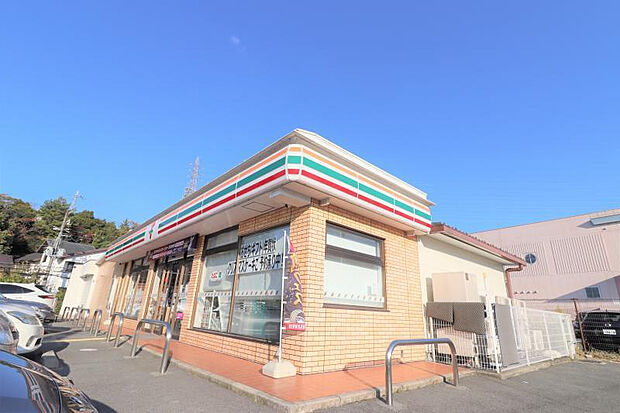 セブンイレブン西宮下山口5丁目店（約327m）