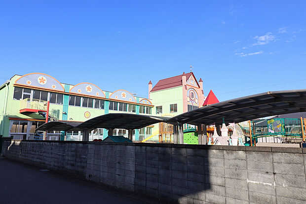 金剛幼稚園（約700m）