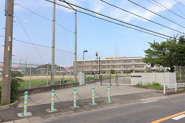 味岡中学校（約1,500m）