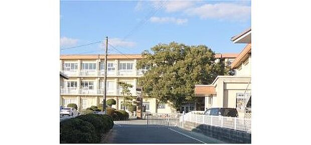八女市立西中学校（約1,400m）