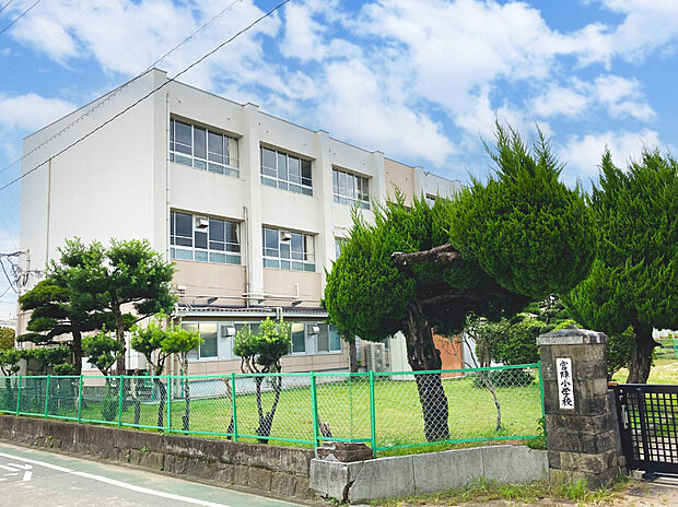 久留米市立宮ノ陣小学校（約60m）