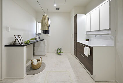 【洗面室同仕様】