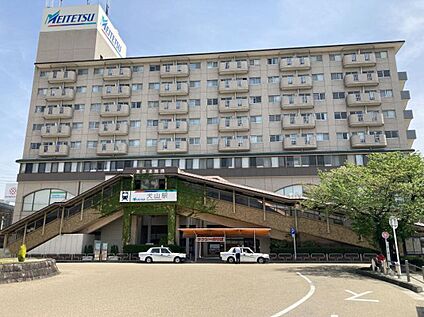 名鉄犬山線「犬山」駅 約2,320m(自転車約10分)