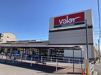 バロー 北一色店 約540m(徒歩約7分　自転車約3分)