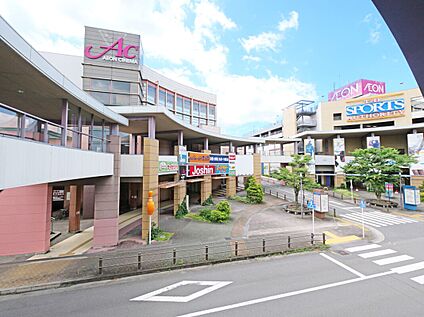 イオンモール桑名 約1,310m(徒歩約17分　自転車約6分)