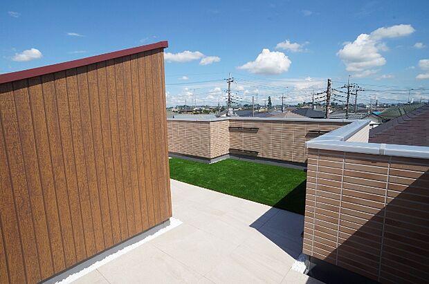 【【屋上庭園プラン-Basic-】施工例】自分好みにカスタマイズ出来る一番シンプルなプラン