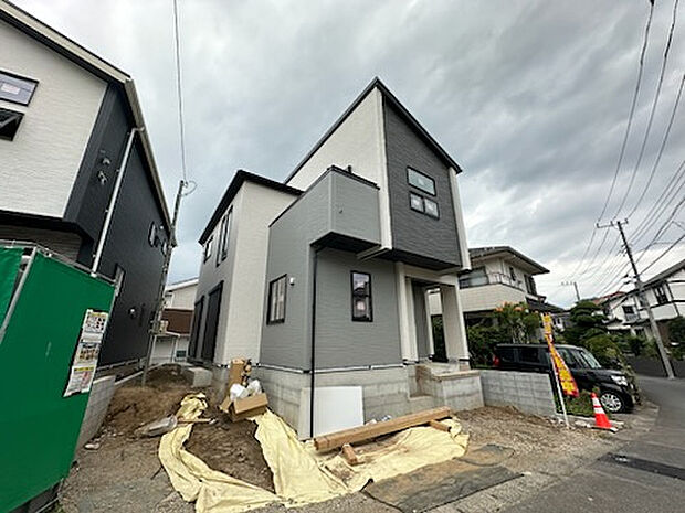 【【1号棟外観】】「建売らしくない」にこだわった、デザイン性と暮らしやすさを兼ね備えた住まい！