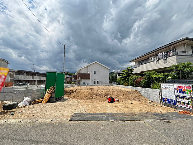 【現地写真】現地未完成につき完成物件のご案内も可能です！