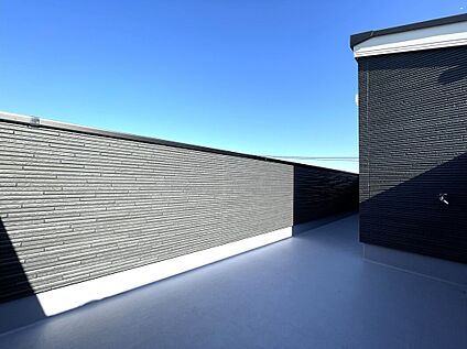 屋上ルーフバルコニー