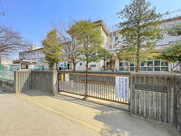 松葉第二小学校(約960m)