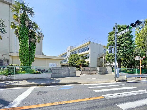 光ケ丘小学校(約1,000m)