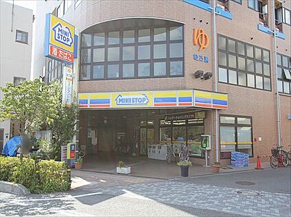 ミニストップ 新座栗原店 約500～550m(徒歩7 分)