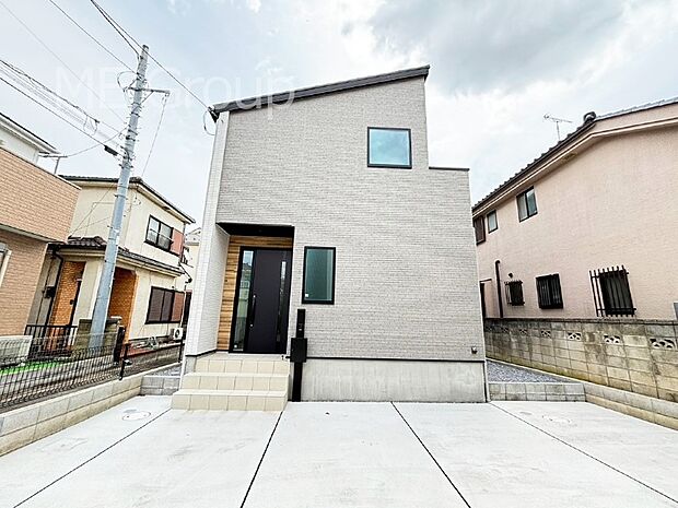 暮らしやすさと居心地の良さにこだわったシンプルで飽きのこないデザイン !