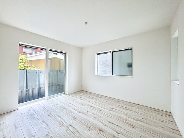 2面採光を確保した明るい空間。家族みんなが快適な暮らしを実現する設計です。