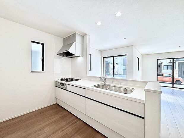 料理をしながらご家族との会話を楽しめる対面カウンターキッチン  