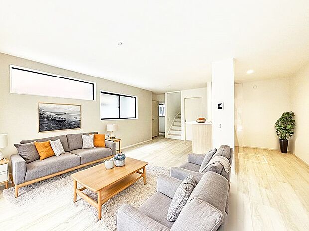 落ち着いた雰囲気のＬＤＫは家族みんなの快適空間※家具はCGです