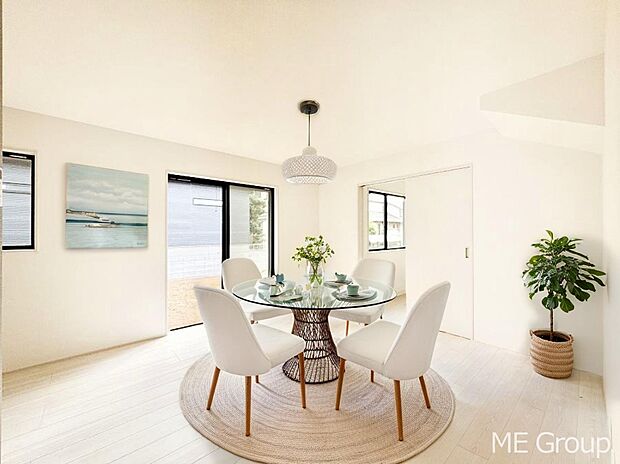 ご家族の賑やかな話し声で包まれる明るいリビング  ※家具はCGです