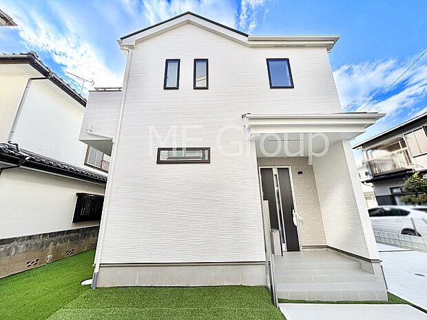 たっぷりの陽光と心地よい風が舞い込む住まい