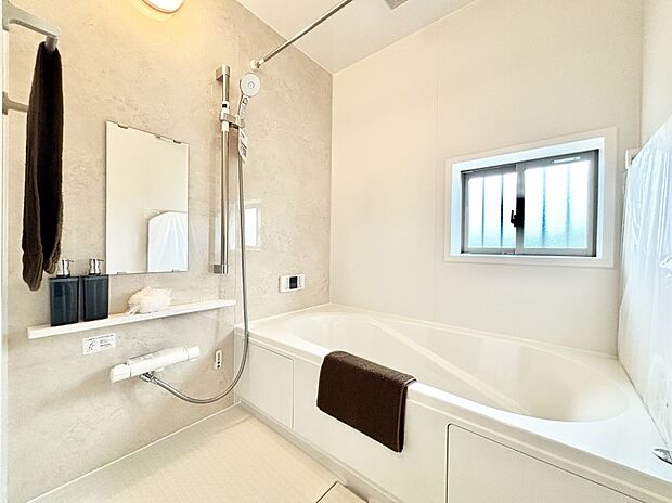 一日の疲れを癒やす大切なバスタイム。ゆっくりとお風呂を楽しんで疲れをとりたいですね！  